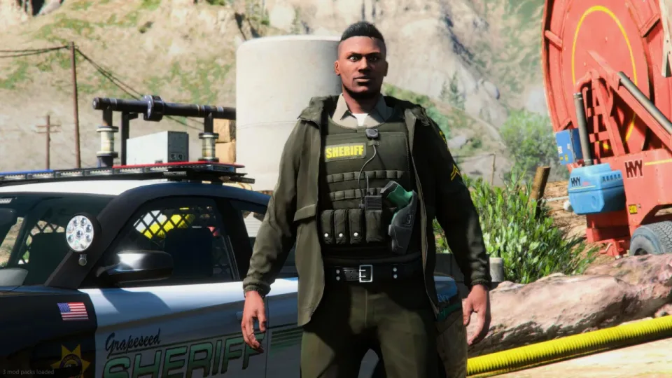 EUP Police and EMS Uniforms with Editable Patches for FiveM